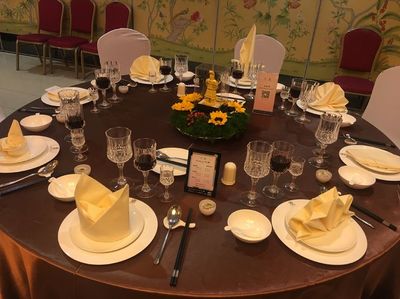 技艺传承与创新并重 西安饮食股份餐厅服务技能比赛推动餐饮配送服务升级